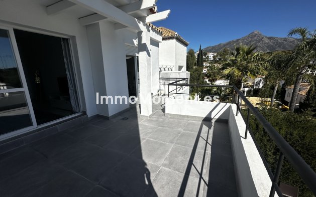 Revente - Appartement - Marbella - Nueva Andalucía