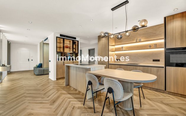 Wiederverkauf - Wohnung - Marbella - Nueva Andalucía