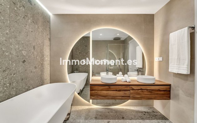 Wiederverkauf - Wohnung - Marbella - Nueva Andalucía