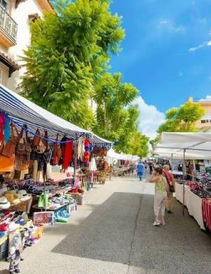 MARKETS ON THE COSTA CALIDA